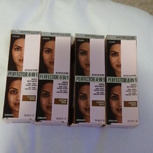 Maybelline Instant Age Rewind Perfector 4-in-1 - Medium